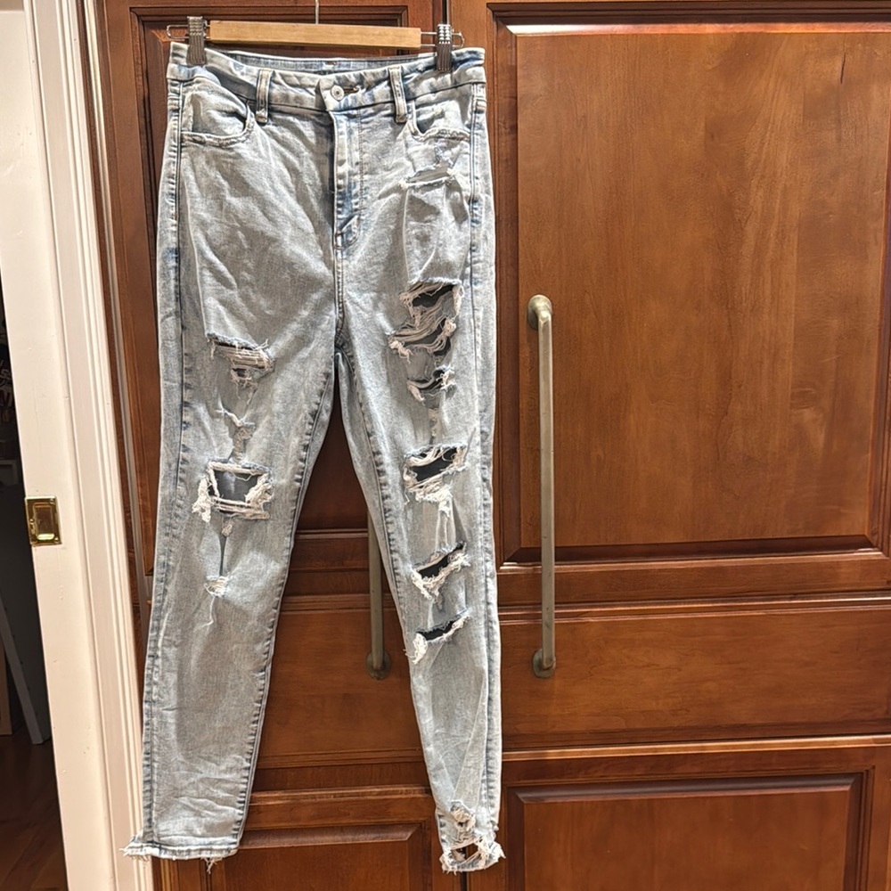 High Rise Blue Distressed Jeans